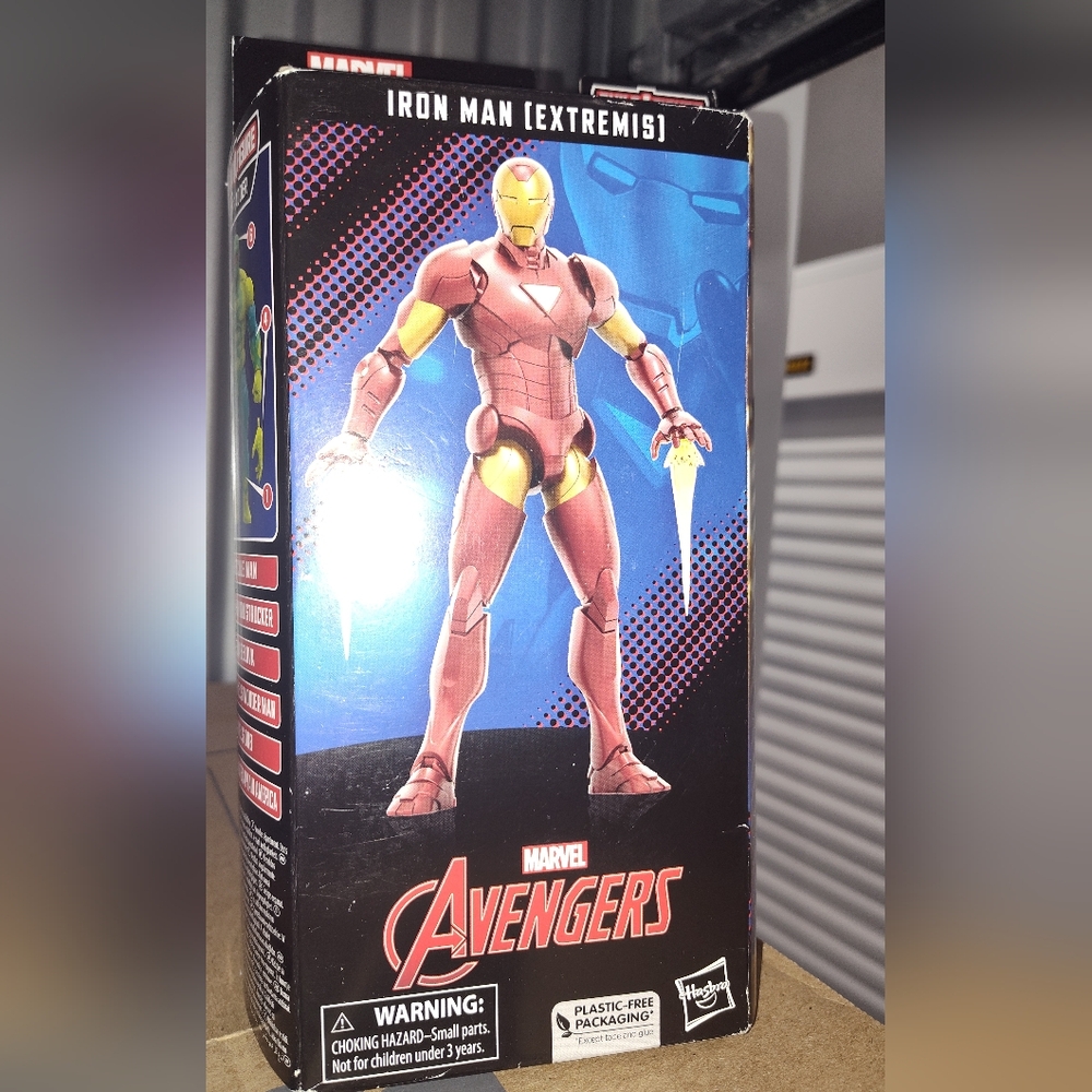 Marvel Legends Ironman Extremis figure.